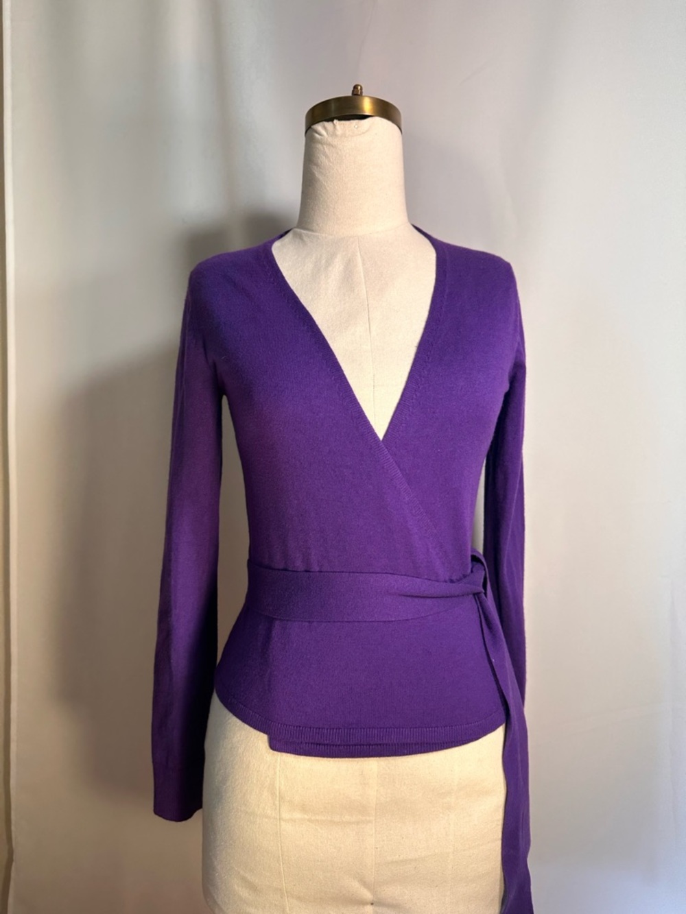 Diane Von Furstenberg Rich Violet Cashmere and Silk Knit Top size small